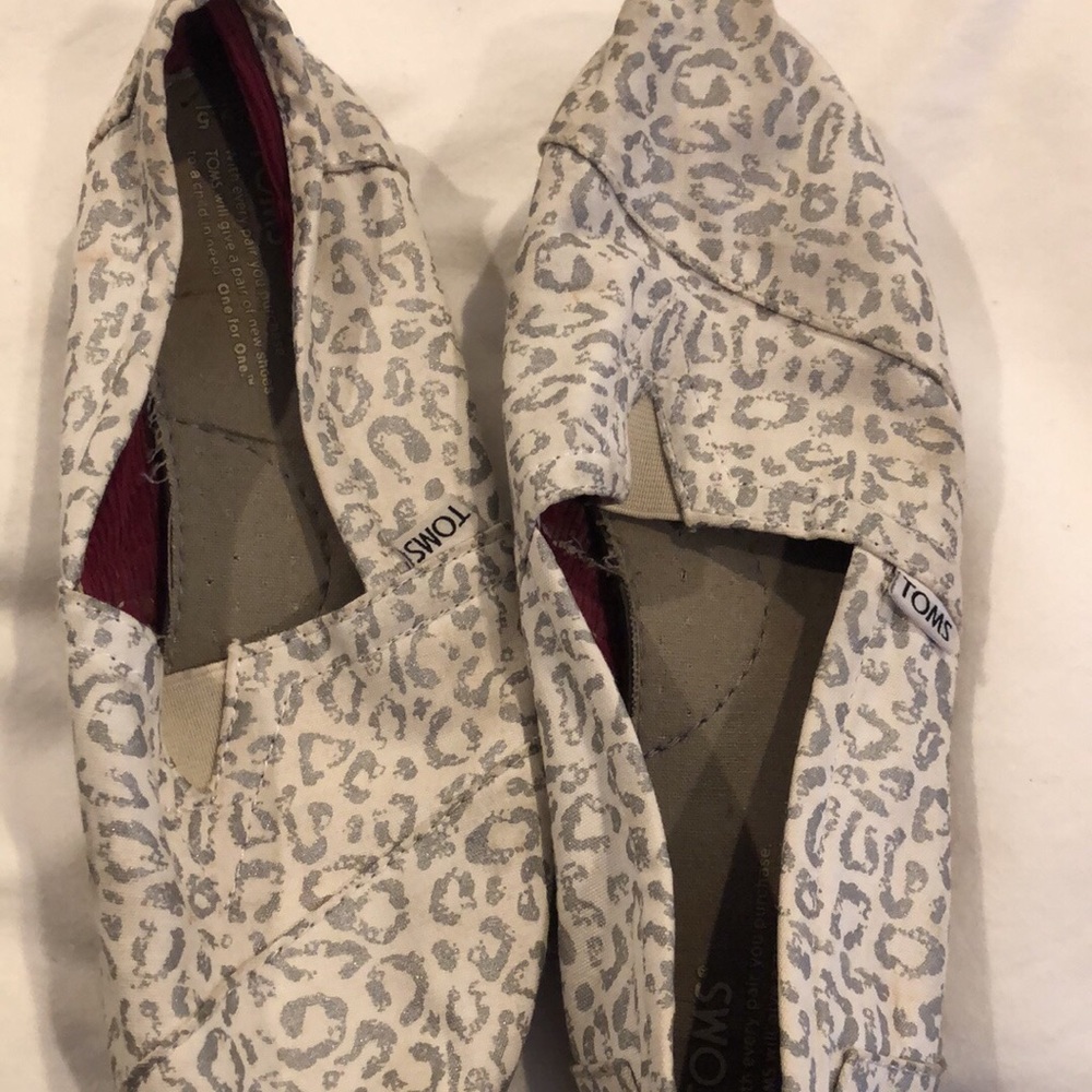 Women’s TOMS